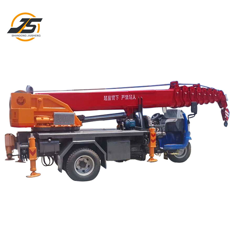 Tricycle crane
