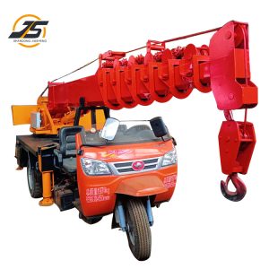 Tricycle crane