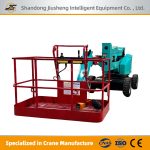 Self-propelled boom lift